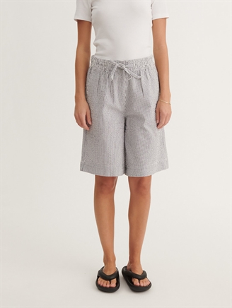 Basic Apparel Asta Shorts Bright white/sky captain